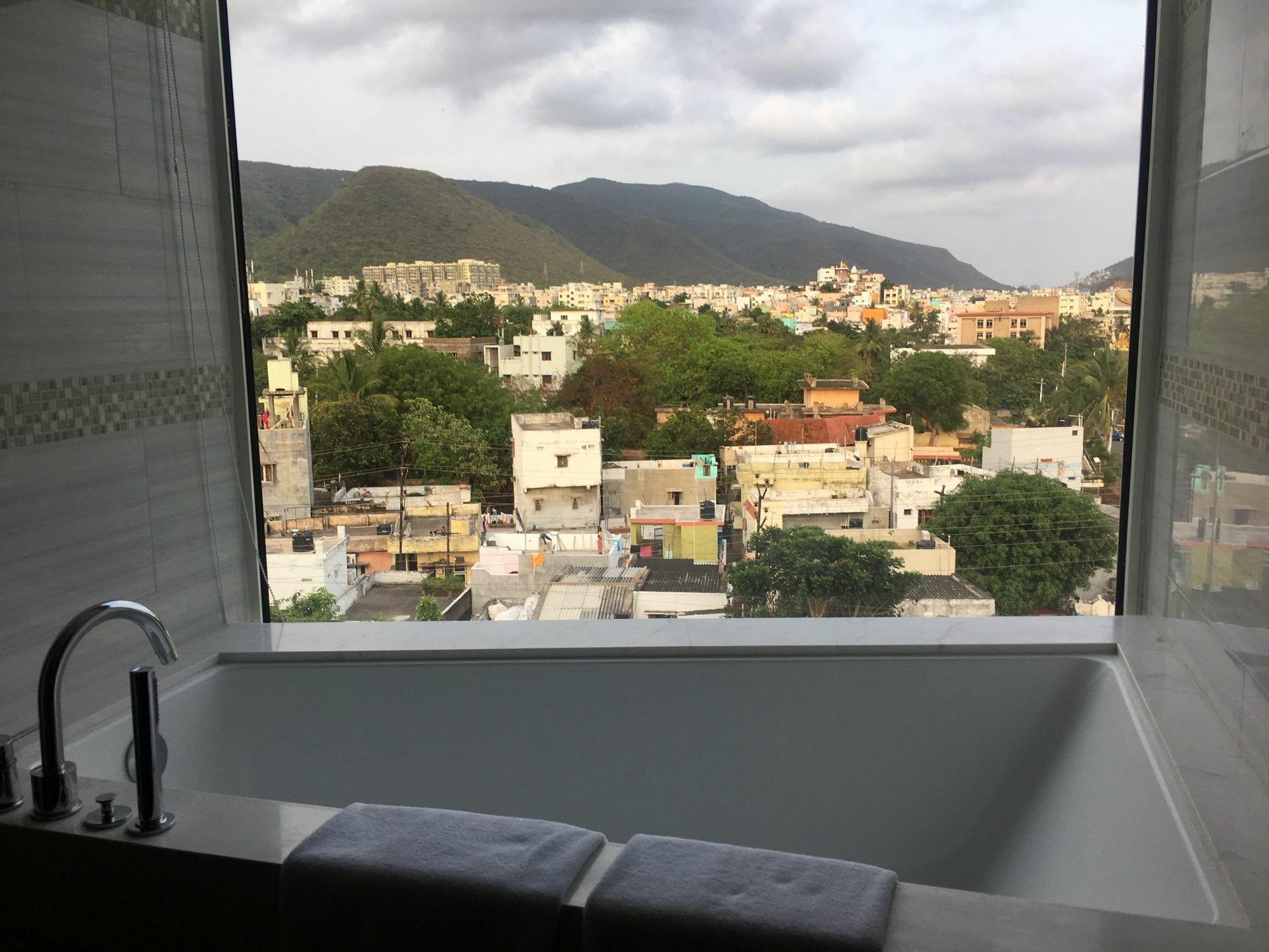 Hotel Fairfield By Marriott Visakhapatnam Esterno foto